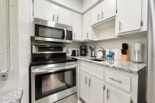 419 Ocean Ave, Melbourne Beach, FL 32951 - Photo 11