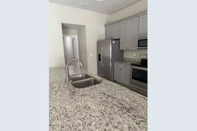 515 Holmes Avenue NW, Palm Bay, FL 32907 - Photo 5