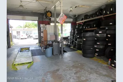 914 N Harbor City Boulevard, Melbourne, FL 32935 - Photo 11