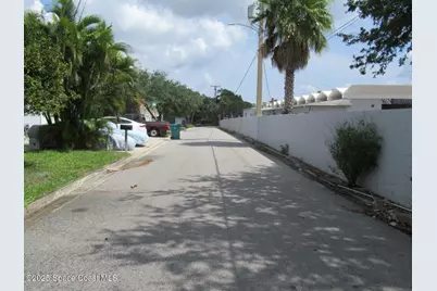 914 N Harbor City Boulevard, Melbourne, FL 32935 - Photo 9