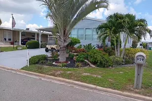 959 Frangi Pani Dr W, Barefoot Bay, FL 32976 - Photo 5