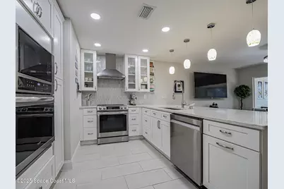 4949 N Highway A1A #112, Hutchinson Island, FL 34949 - Photo 19