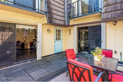 2115 Vista Oaks Circle NE, Palm Bay, FL 32905 - Photo 23