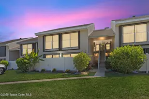 3212 S Lakeview Cir, Fort Pierce, FL 34949 - Photo 1