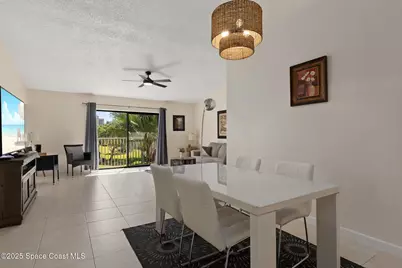 3212 S Lakeview Circle #10-205, Fort Pierce, FL 34949 - Photo 7