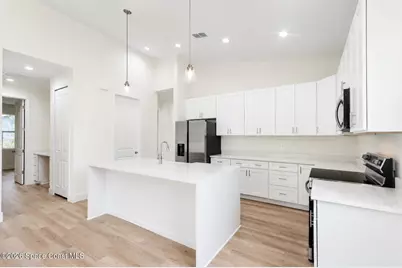 460 Grenadier Avenue NW, Palm Bay, FL 32907 - Photo 5