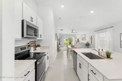 661 Papillon Street SW, Palm Bay, FL 32908 - Photo 3