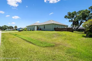 898 Gera Ave NW, Palm Bay, FL 32907 - Photo 33