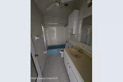 125 E Colonial Court #C, Indian Harbour Beach, FL 32937 - Photo 9