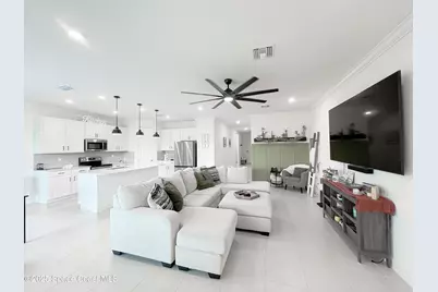 684 Veridian Circle NW, Palm Bay, FL 32907 - Photo 7