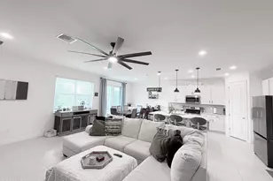 684 Veridian Cir NW, Palm Bay, FL 32907 - Photo 5