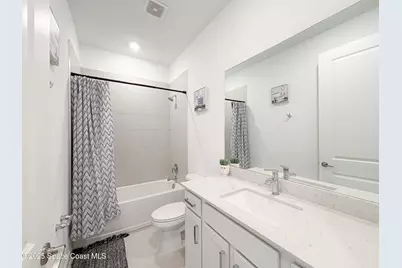 684 Veridian Circle NW, Palm Bay, FL 32907 - Photo 17