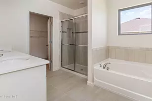 4862 Alabaster Dr, Grant-Valkaria, FL 32949 - Photo 9