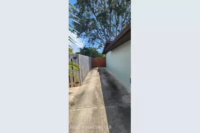 1041 Bali Road, Cocoa Beach, FL 32931 - Photo 23