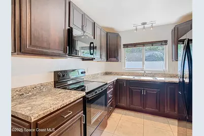 819 W Whitmire Drive, Melbourne, FL 32935 - Photo 11