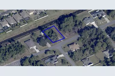 657 Paigo Street SE, Palm Bay, FL 32909 - Photo 3