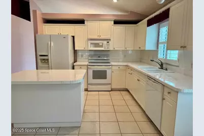 681 Misty Creek Drive, Melbourne, FL 32940 - Photo 5