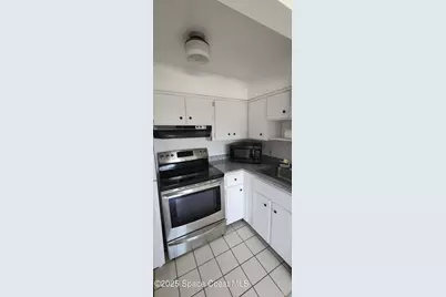 202 Pierce Avenue, Cape Canaveral, FL 32920 - Photo 9