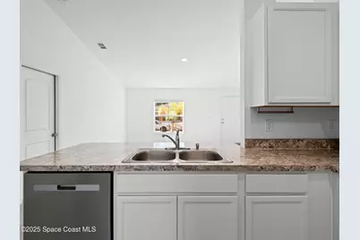 499 Oakleaf Street SW, Palm Bay, FL 32908 - Photo 17