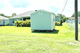 443 Biscayne Ave NW, Palm Bay, FL 32907 - Photo 9