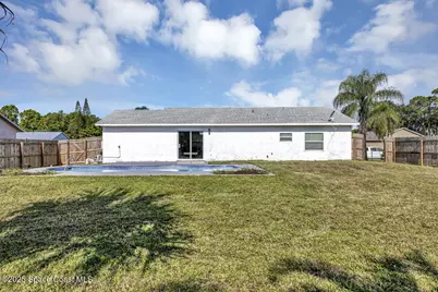 1099 Dusseldorf Avenue NW, Palm Bay, FL 32907 - Photo 23