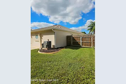 1736 Vista Lake Circle, Melbourne, FL 32904 - Photo 25