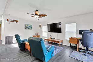 625 Puffin Dr, Barefoot Bay, FL 32976 - Photo 9