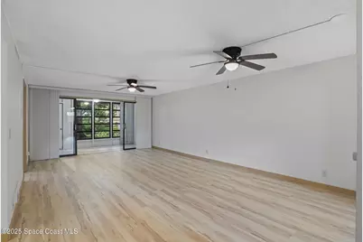 400 18th Street #M1, Vero Beach, FL 32960 - Photo 7