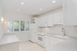 255 Country Club Dr, Melbourne, FL 32940 - Photo 9