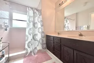 672 Sterling Dr, Kissimmee, FL 34758 - Photo 9