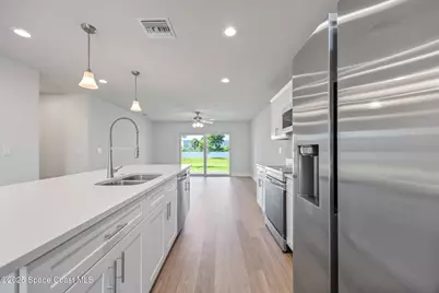 207 Hidden Woods Place, Melbourne, FL 32901 - Photo 9