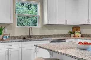 933 Tupelo Rd SW, Palm Bay, FL 32908 - Photo 11