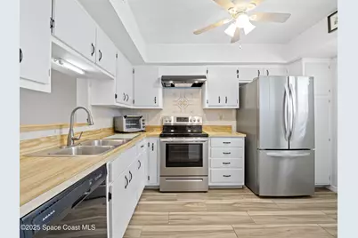 725 Port Malabar Boulevard NE #106, Palm Bay, FL 32905 - Photo 7