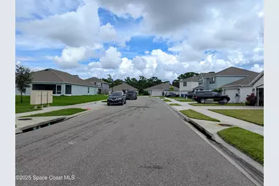 1115 Dania Circle NE, Palm Bay, FL 32905 - Photo 3