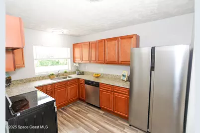 540 Poinciana Court, Melbourne, FL 32935 - Photo 5