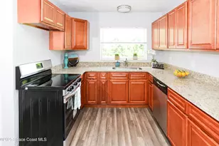 540 Poinciana Ct, Melbourne, FL 32935 - Photo 7