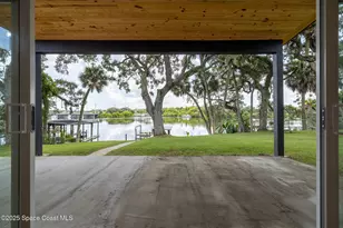 877 Sunset Dr, Melbourne, FL 32935 - Photo 11