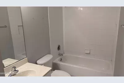 826 Middleton Drive SW, Vero Beach, FL 32962 - Photo 15