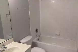 826 Middleton Dr SW, Vero Beach, FL 32962 - Photo 15