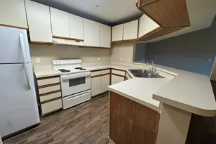 7667 N Wickham Rd, Melbourne, FL 32940 - Photo 15