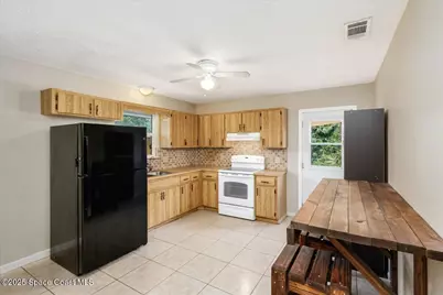 1076 Ivanhoe Street NW, Palm Bay, FL 32907 - Photo 5