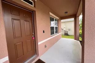 137 Sutherland Dr SW, Palm Bay, FL 32908 - Photo 3