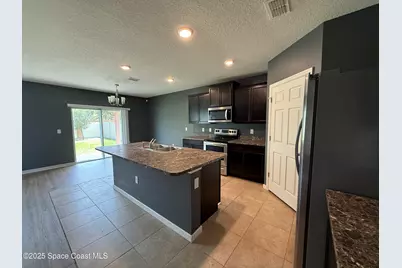 137 Sutherland Drive SW, Palm Bay, FL 32908 - Photo 5