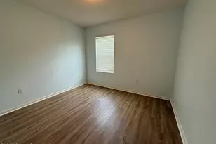 137 Sutherland Dr SW, Palm Bay, FL 32908 - Photo 9