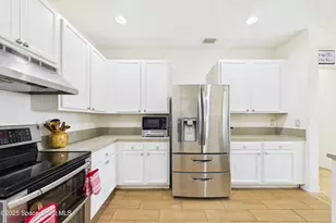 818 Boeing St NE, Palm Bay, FL 32907 - Photo 7