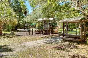 544 S Wildwood Ln, Melbourne Village, FL 32904 - Photo 49