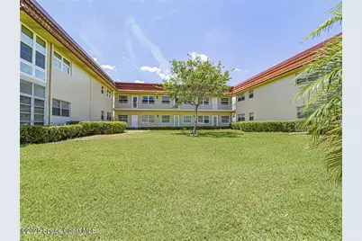 66 Woodland Drive #203, Vero Beach, FL 32962 - Photo 3