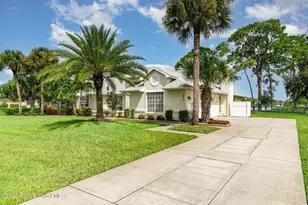 3897 Peacock Dr, Melbourne, FL 32904 - Photo 3