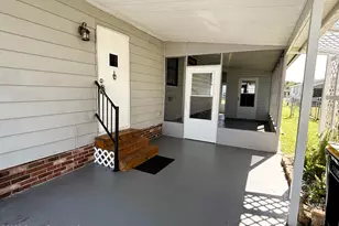 1925 Live Oak St NE, Palm Bay, FL 32905 - Photo 9