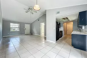 824 Thuringer St NW, Palm Bay, FL 32907 - Photo 17